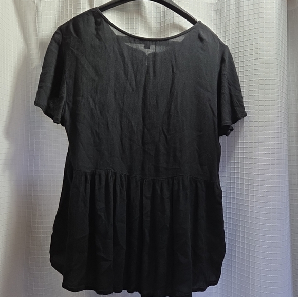 American Eagle Black Embroidered Short Sleeve Top with Relaxed Fit Medium Boho - Picture 4 of 6